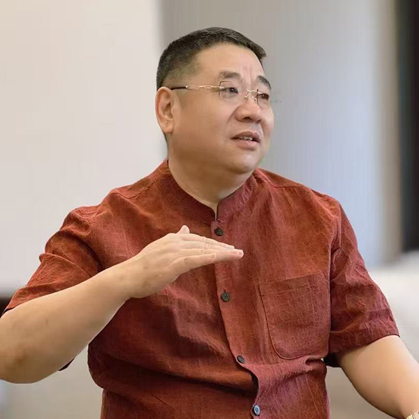 济南心者心理咨询创始人李观胜，首席咨询师专业人物肖像照
